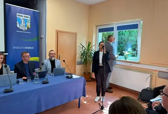 Mieszkańcy gminy Dobra poznali szczegóły budowy S6 i MOP Sławoszewo