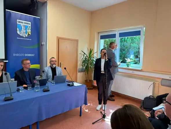 Mieszkańcy gminy Dobra poznali szczegóły budowy S6 i MOP Sławoszewo