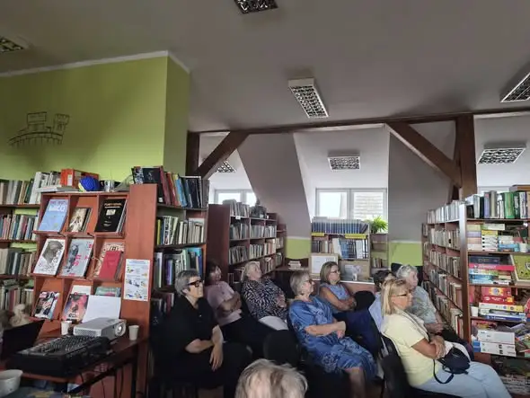 Spotkanie z Maszą Makarową w Nowym Warpnie: opowieść o filmie „Wnuczka naczelnej”