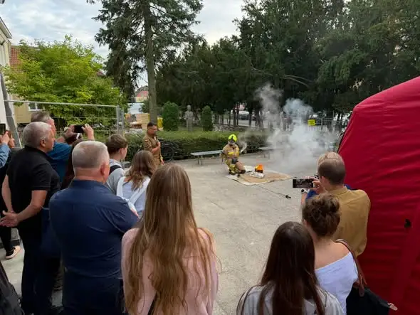 Szkolenie OLiOC w IV LO: mieszkańcy Gumieniec uczyli się gasić pożary
