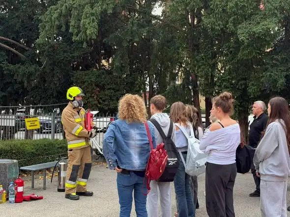 Szkolenie OLiOC w IV LO: mieszkańcy Gumieniec uczyli się gasić pożary
