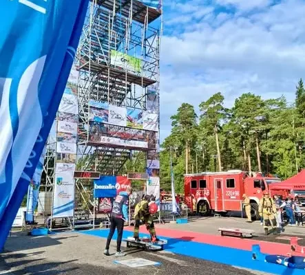 Strażacy ze Szczecina-Śmierdnicy na podium wojewódzkich zawodów w Jarosławcu